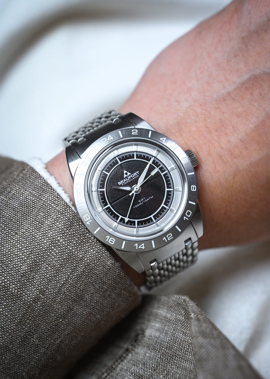 Fiordland GMT - Tuxedo Black